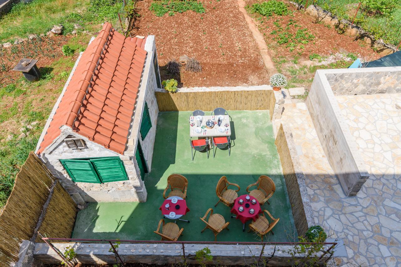 Apartmani Marko I Ana Marina Exterior photo