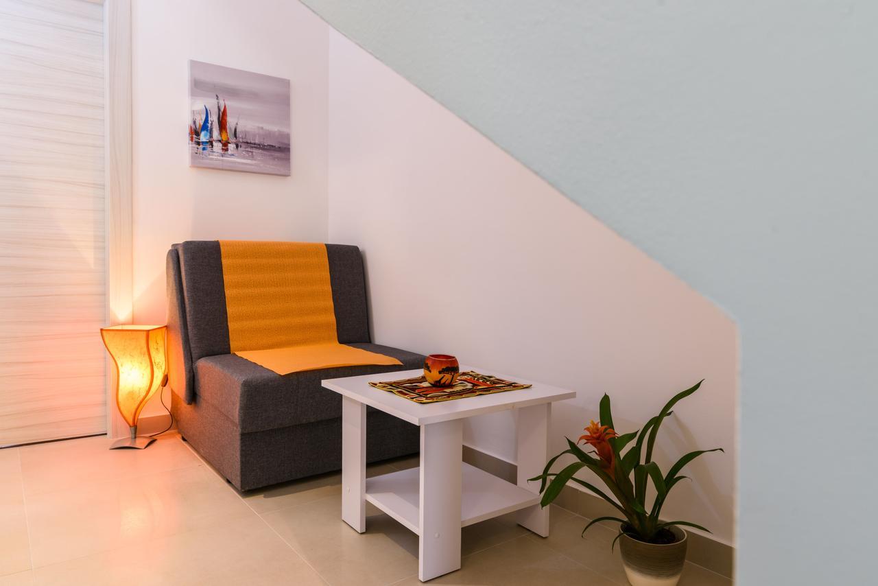 Apartmani Marko I Ana Marina Exterior photo